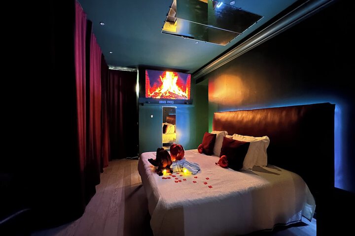Room 13 of 51