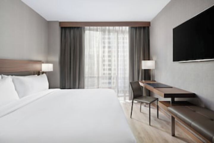 Room 28 of 123