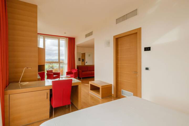 Room 28 of 59