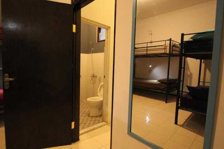 Room 10 of 23
