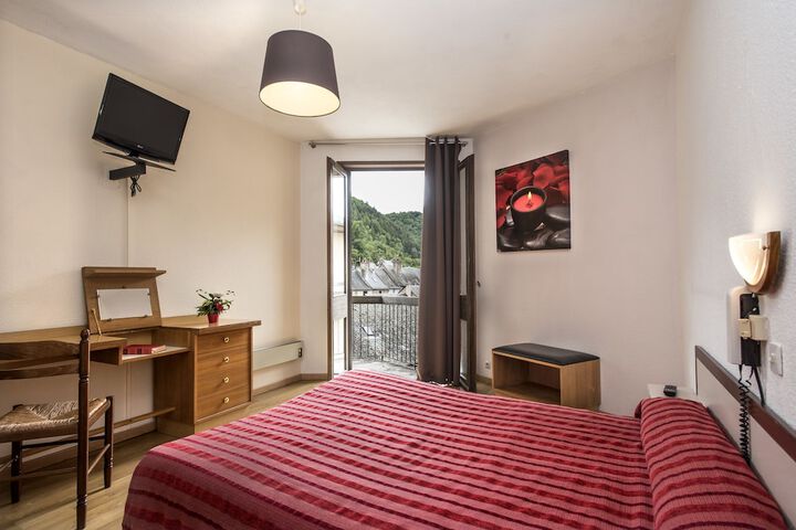Room 3 of 30