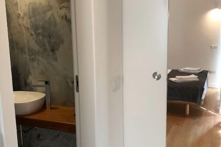 Room 21 of 62