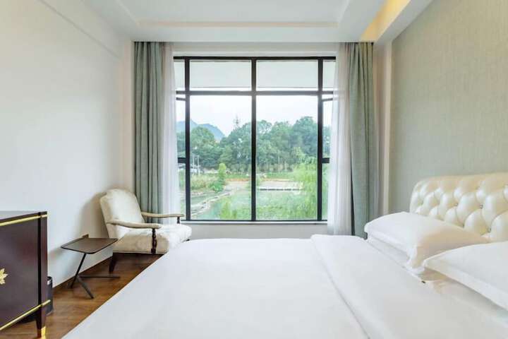Room 46 of 174