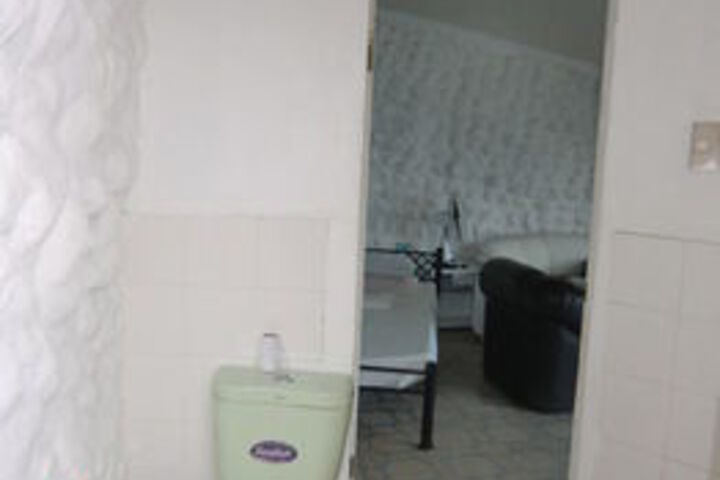 Room 4 of 89