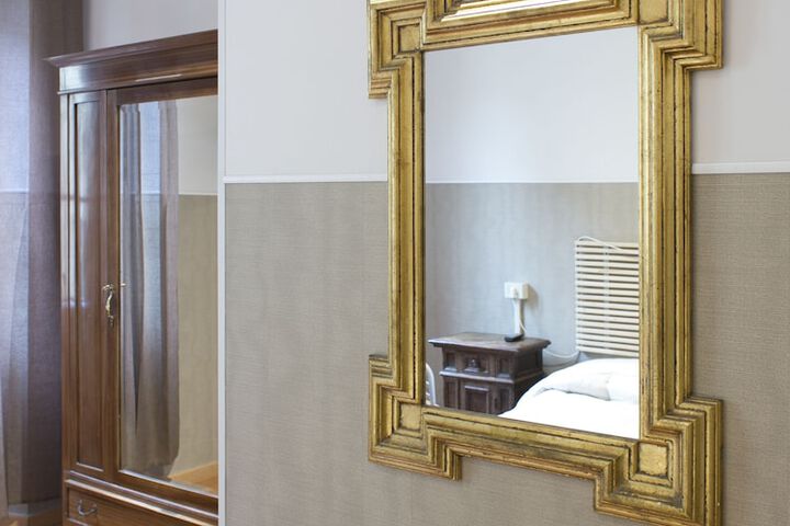 Room 11 of 22