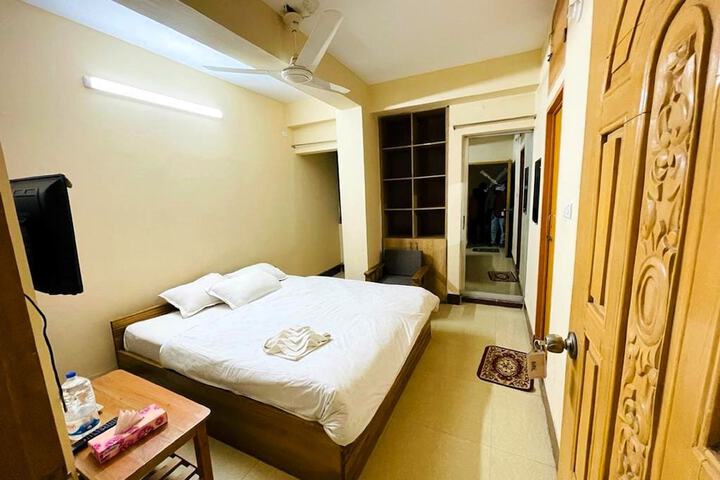 Room 22 of 33