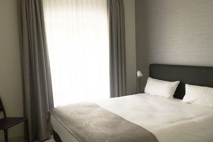 Room 28 of 92