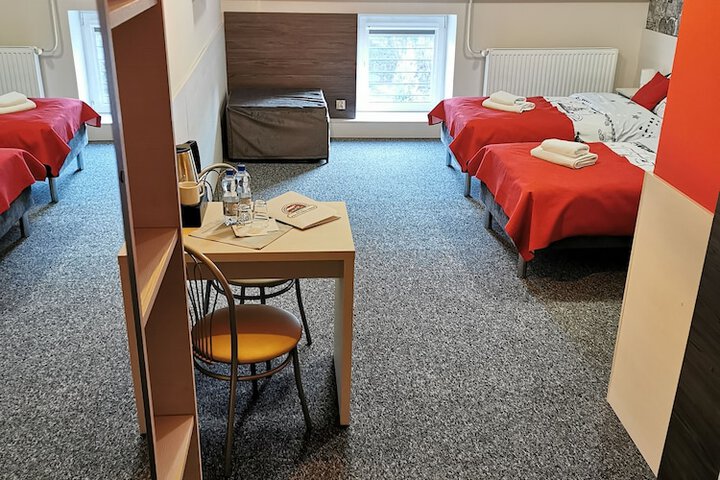 Room 11 of 39