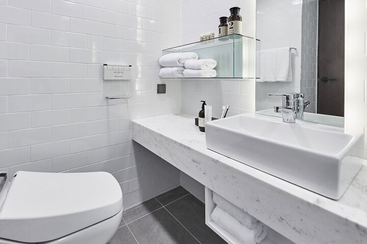 Room 20 of 28
