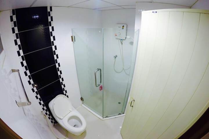 Room 14 of 17