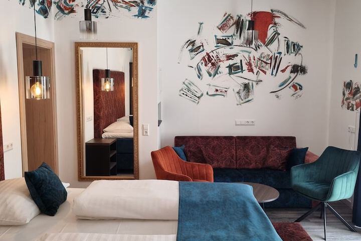Room 15 of 46