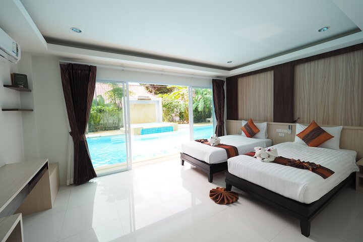 Room 30 of 52