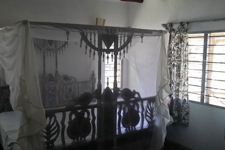 Room 6 of 56