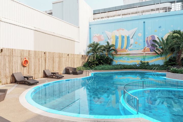 Pool 58 of 99