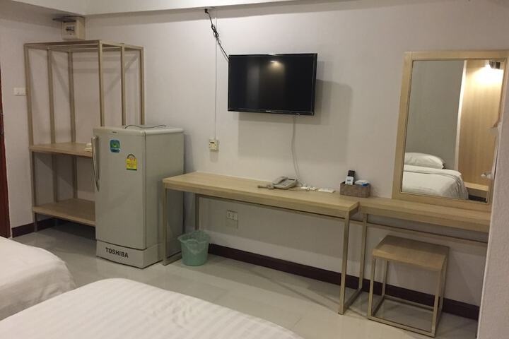 Room 15 of 68