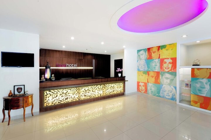Guest Lobby