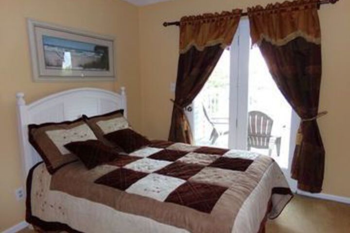 Room 8 of 20