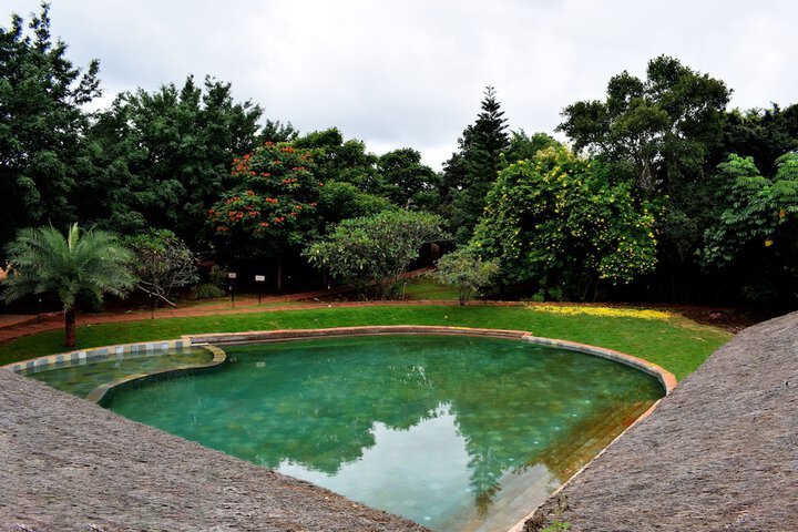 Pool Hotel