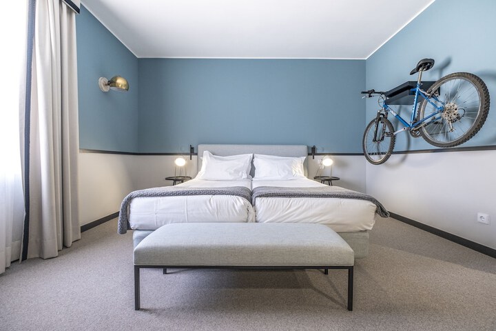 Room 15 of 157