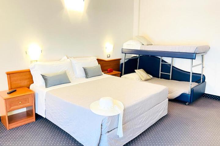Suite Room