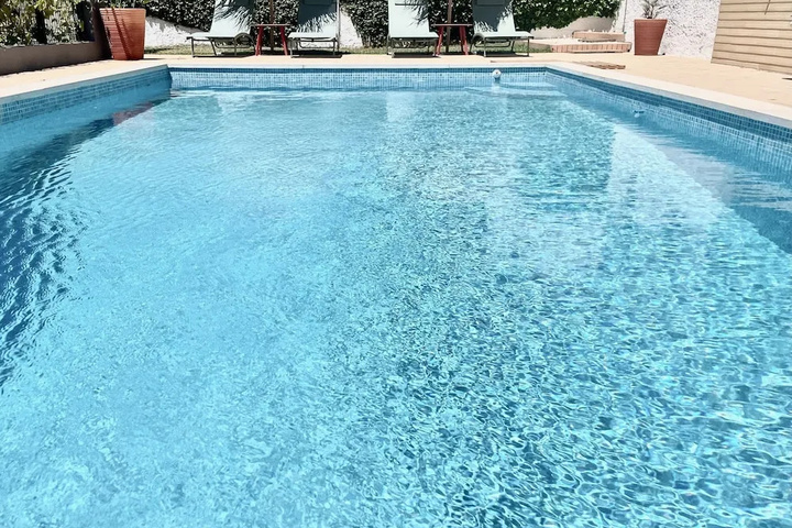 Pool 14 of 16