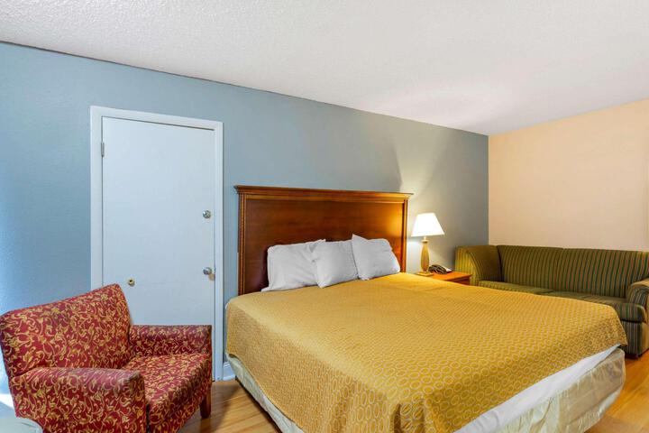 1 King Bed Upgrade (6 of 6)