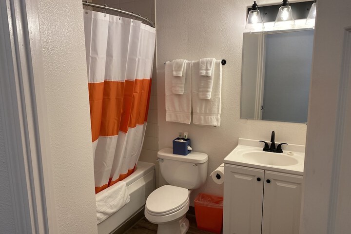 Room 27 of 57