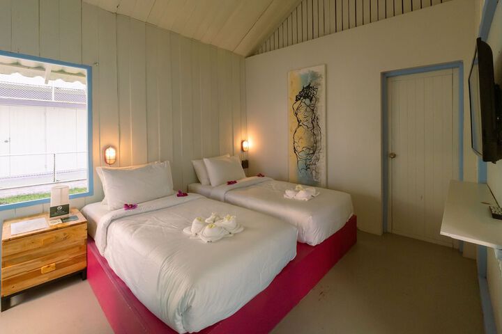 Room 16 of 70