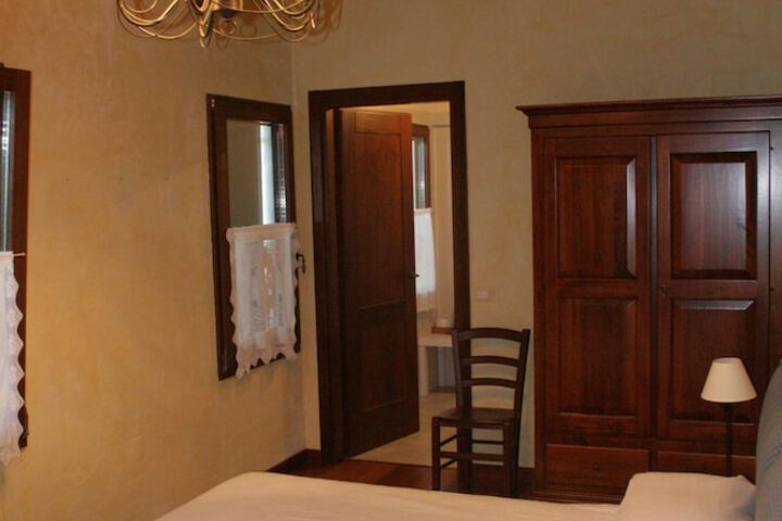 Room 3 of 50
