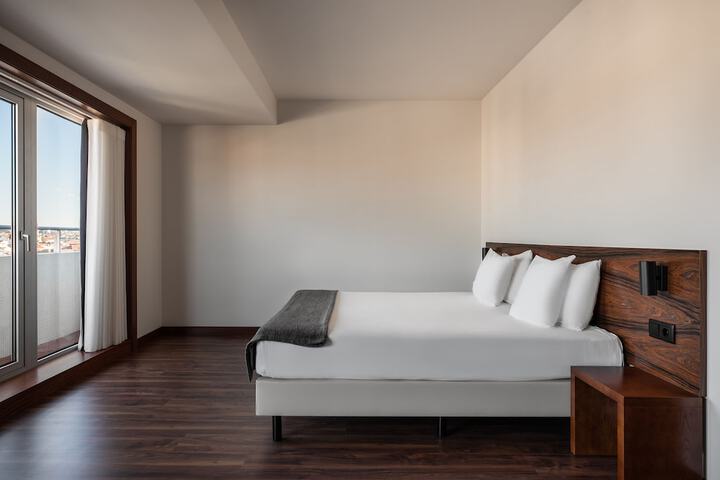 Room 13 of 135
