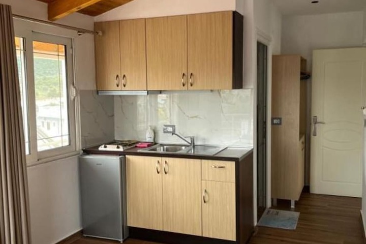 Room 4 of 53