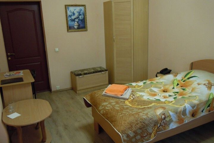 Room 11 of 31