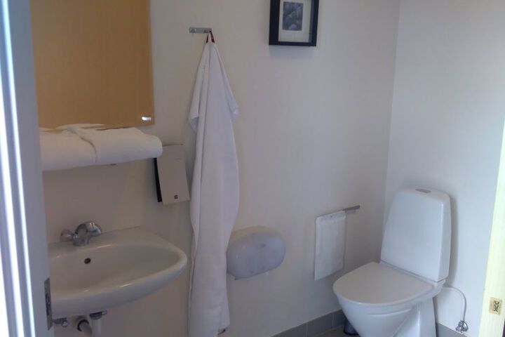 Room 3 of 13