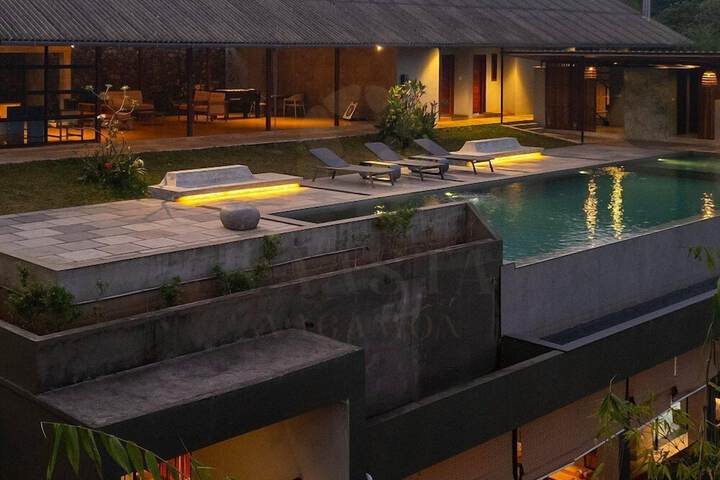 Hotel 15 of 17