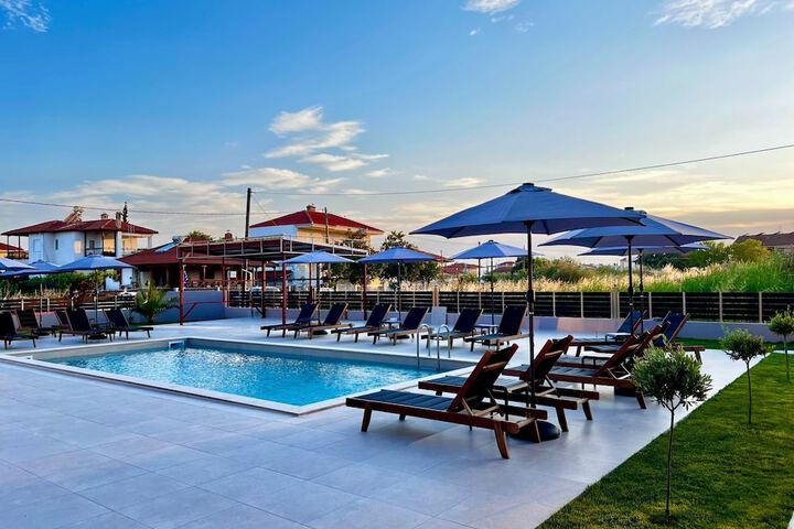 Pool 56 of 82