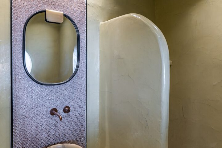 Room 79 of 86
