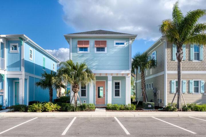 Photo of Celestial Cottage near Disney with Margaritaville Resort Island H2O Access - 8036DR