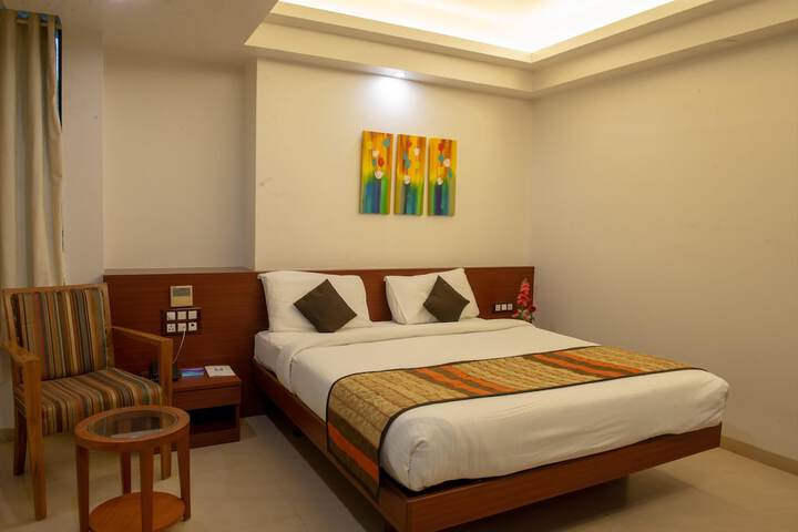 Room 28 of 99