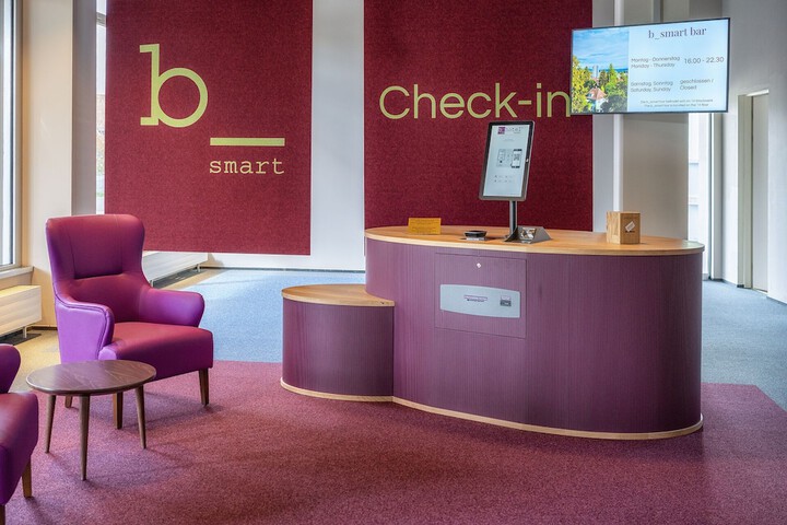 Check-in/check-out kiosk