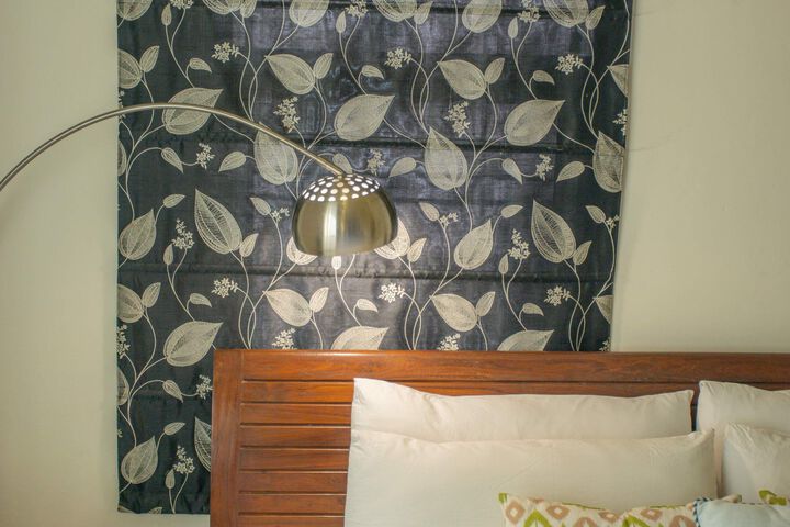 Room 42 of 61