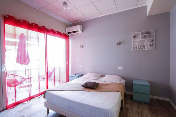 Room 26 of 62