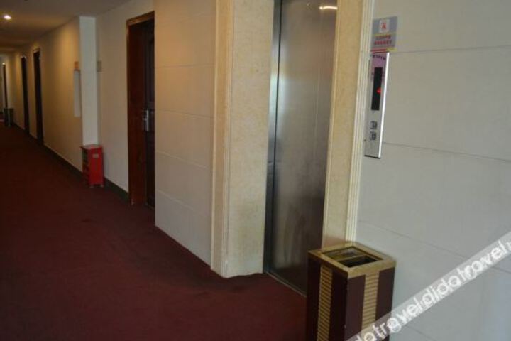 Hotel Interior 10 of 12