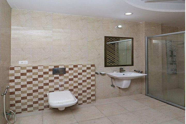 Room 16 of 17