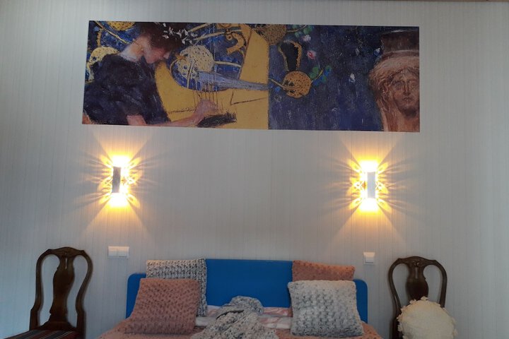 Room 26 of 29