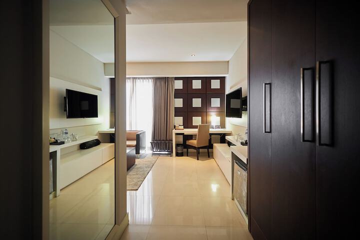 Room 12 of 35