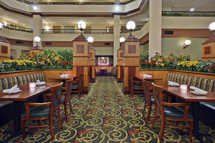 Dining 86 of 112