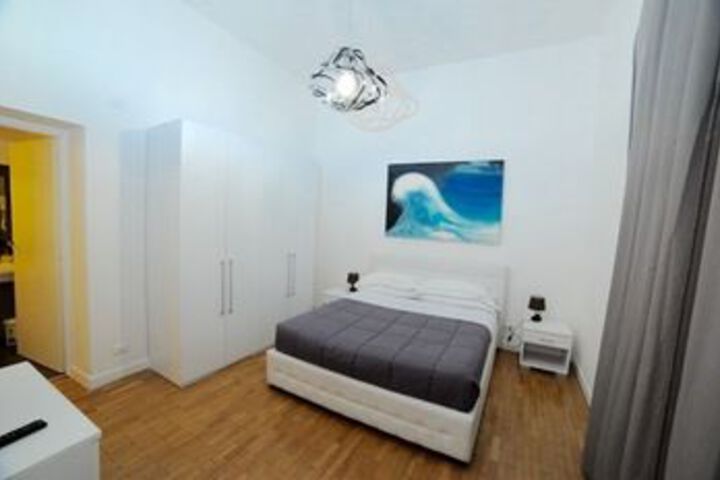 Room 5 of 36