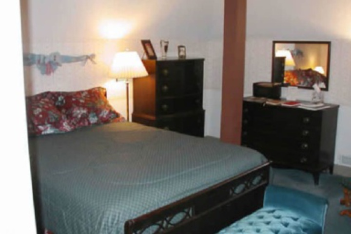 Room 203 of 240