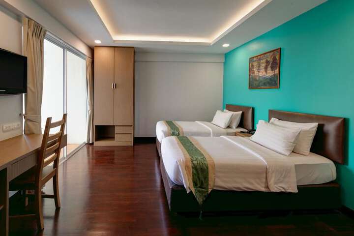 Room 4 of 59