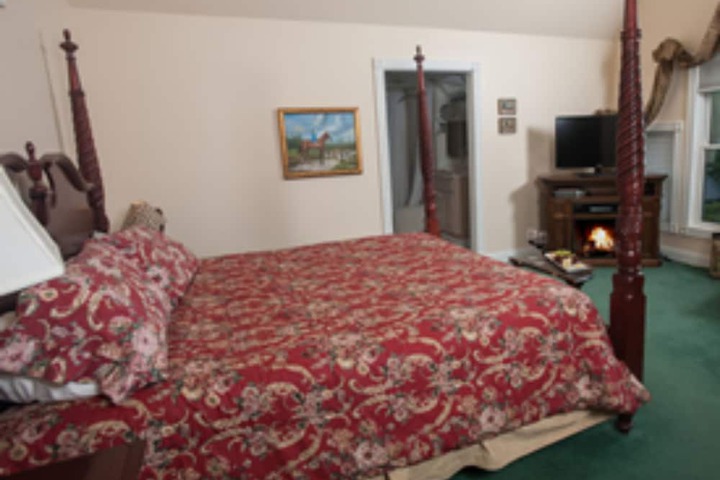 Room 4 of 52
